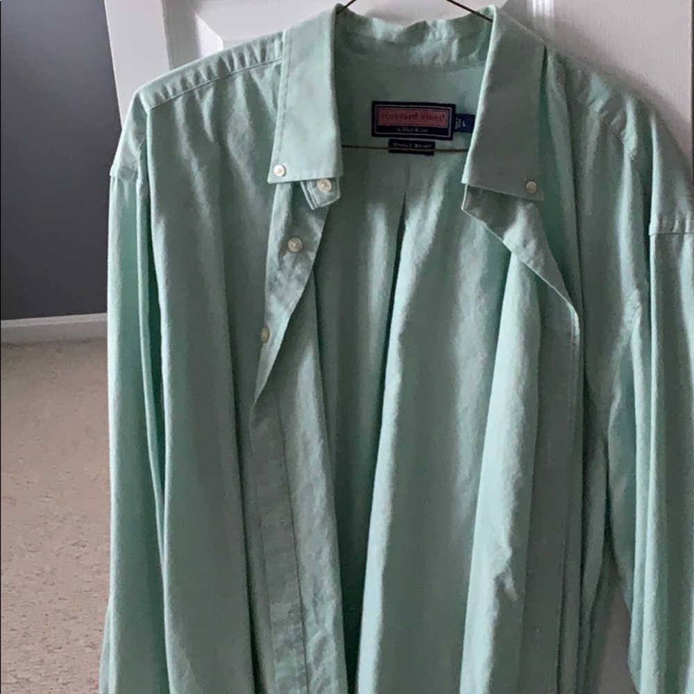 Vineyard Vines button up L men’s - Picture 1 of 2